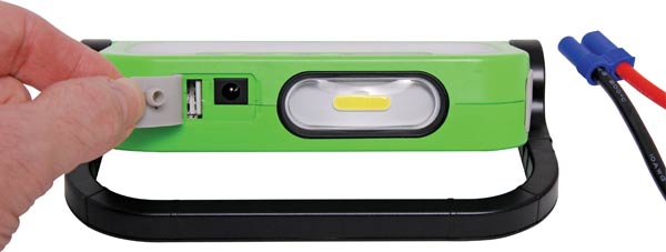 2600mAh 300cca Lithium Auto Battery Jumpstarter & Floodlight